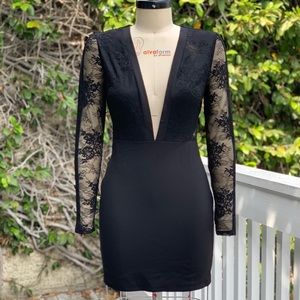 BEBE LACE AND KNIT BD